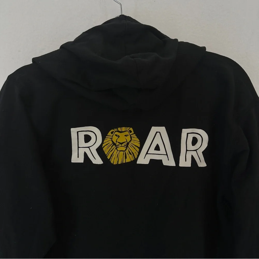 LION KING THE BROADWAY MUSICAL ROAR ZIP HOODIE SIZE‎ M BLACK